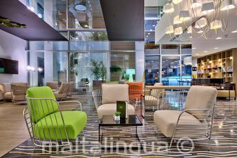 발렌티나 호텔 로비 공간