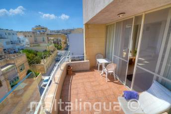 세인트 줄리언스에 위치한 영어 어학연수 숙소의 발코니